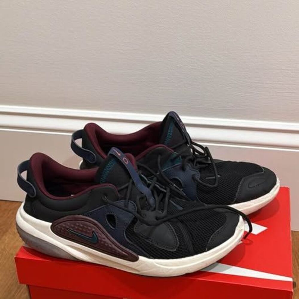 Nike Joyride Dual Run Black Midnight Navy Burgundy size 9 men’s